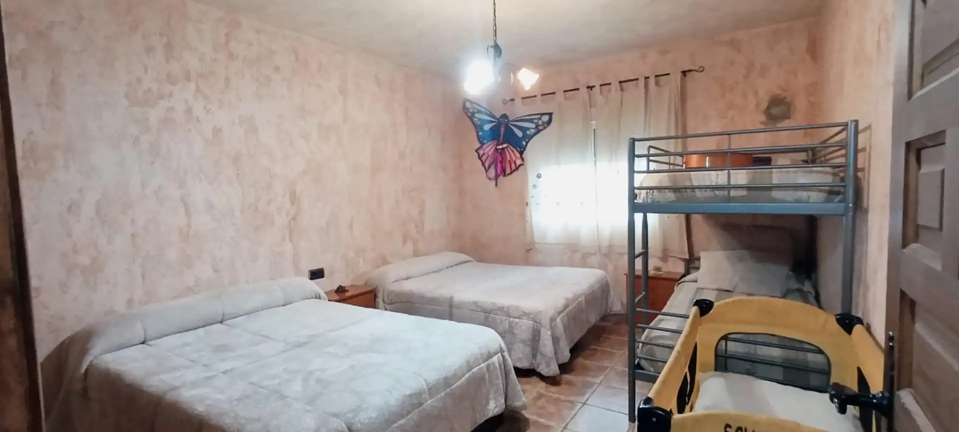 Schlafzimmer von Haus oder Chalet zum Verkauf in Hondón de las Nieves / El Fondó de les Neus mit Privatgarten, Terrasse und Abstellraum