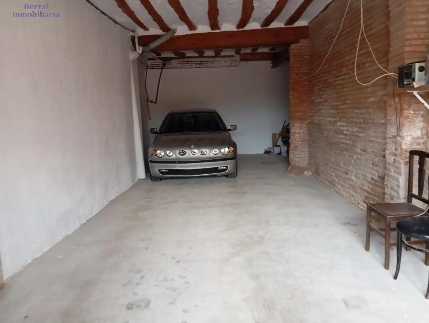 Aparcament de Finca rústica en venda en Entrena amb Calefacció, Traster i Balcó