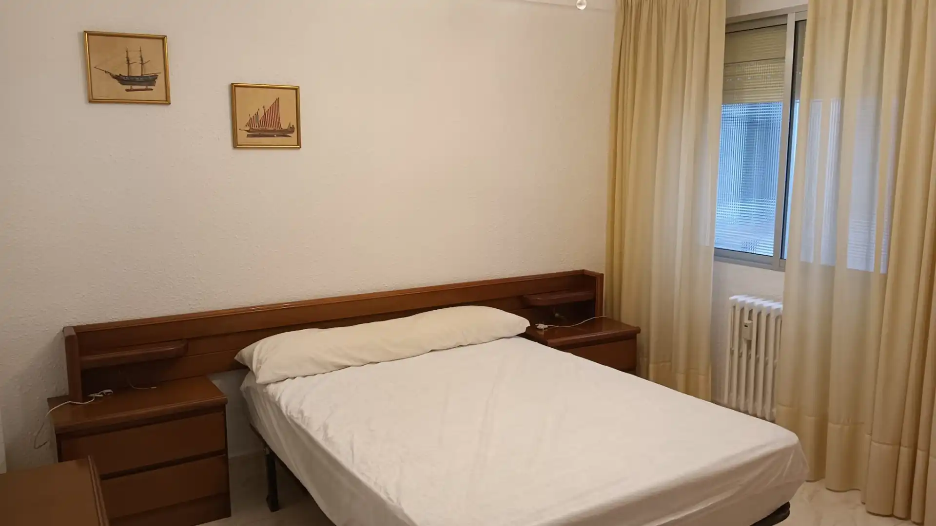 Schlafzimmer von Wohnung zur Miete in  Zaragoza Capital mit Heizung, Möbliert und Ofen