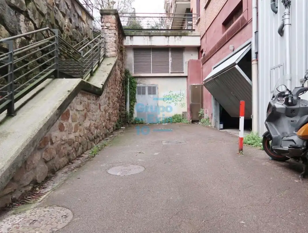 Parkplatz von Garage zum Verkauf in Donostia - San Sebastián 
