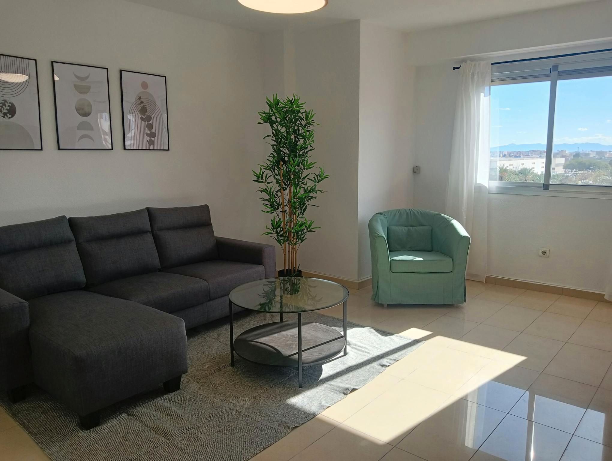 Living room of Flat to rent in  Valencia Capital  with Air Conditioner, Furnished and Washing machine