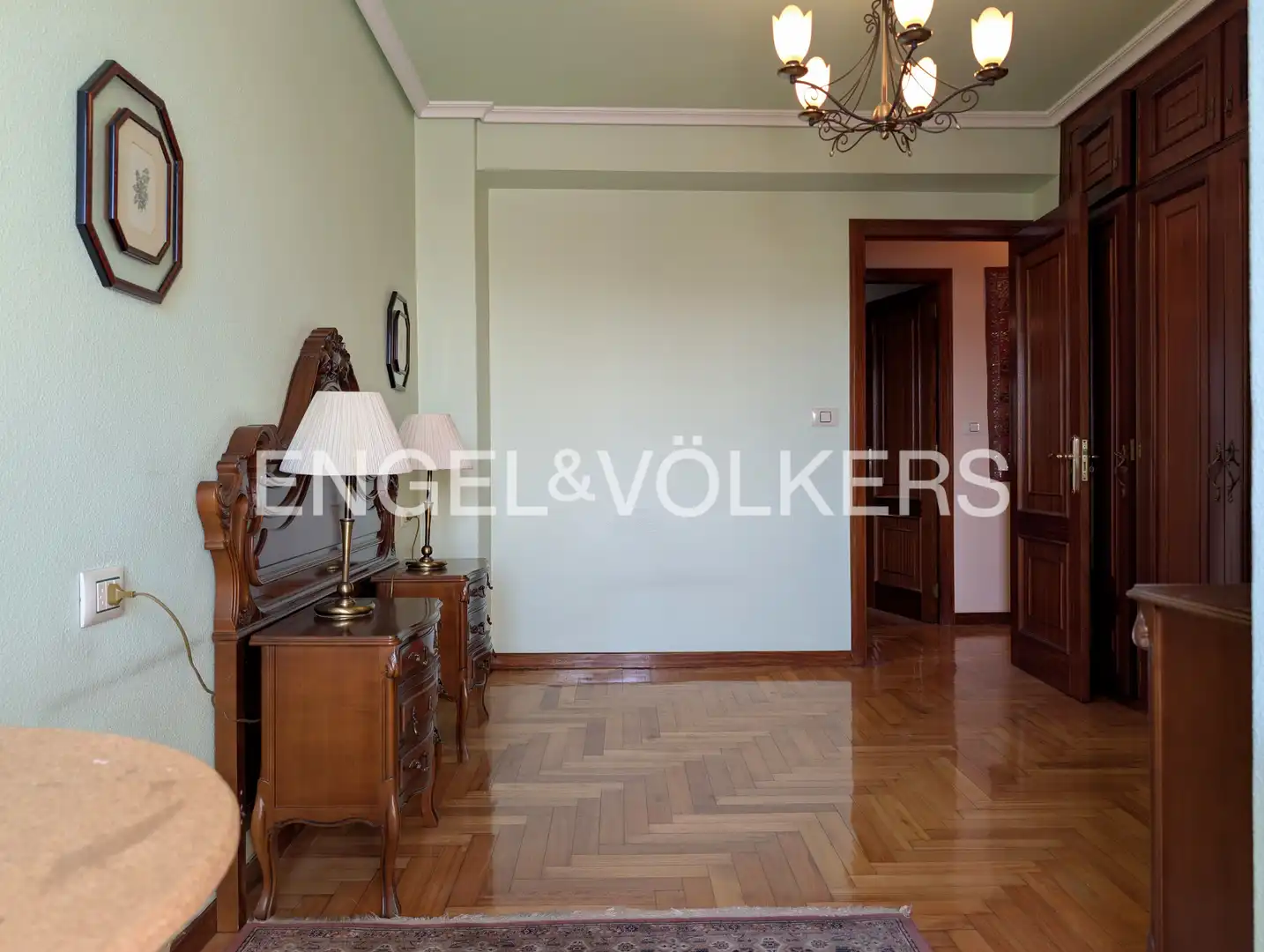Piso de alquiler en Vigo  con Calefacción