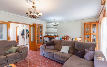 Single-family semi-detached for sale in La Cañada de San Urbano