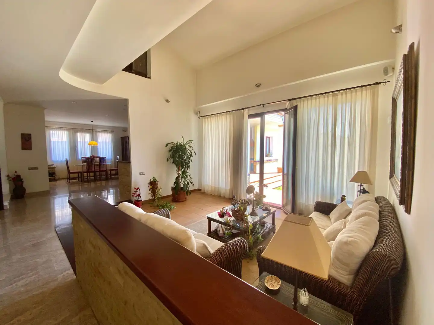 Sala de estar de Casa o chalet en venta en Alcalá de Guadaira con Jardín privado y Piscina