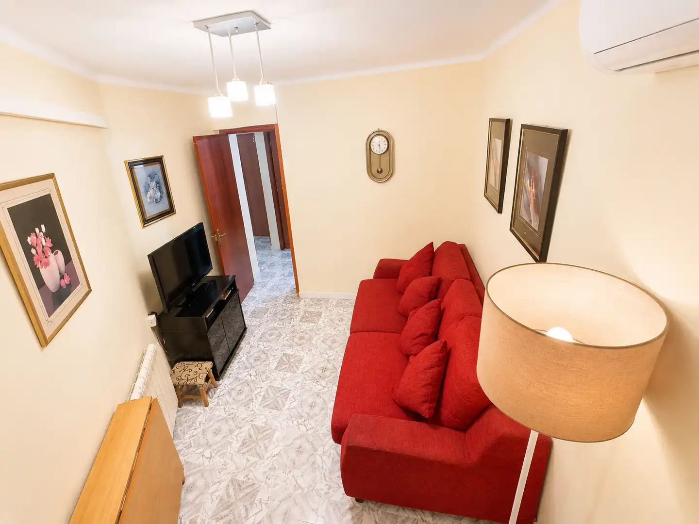 Sala de estar de Piso en venta en Santa Coloma de Gramenet con Aire acondicionado, Calefacción y Balcón