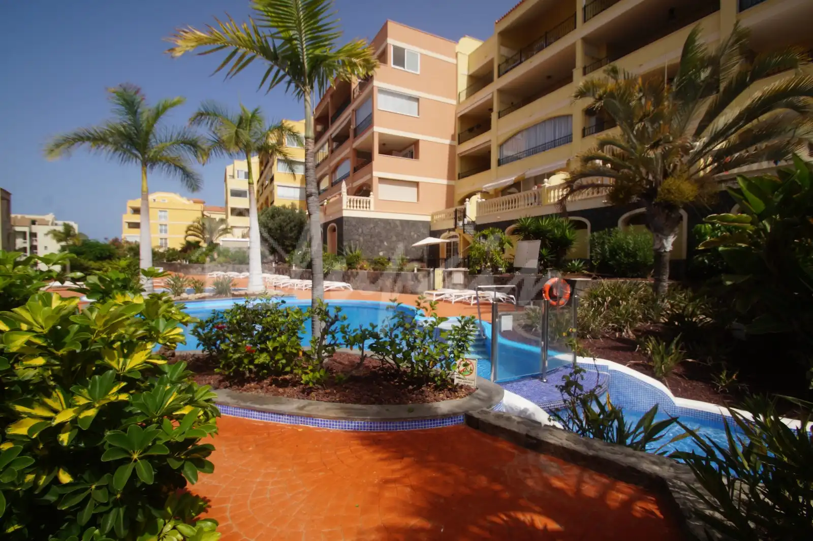Vista exterior de Apartamento en venta en Arona con Calefacción