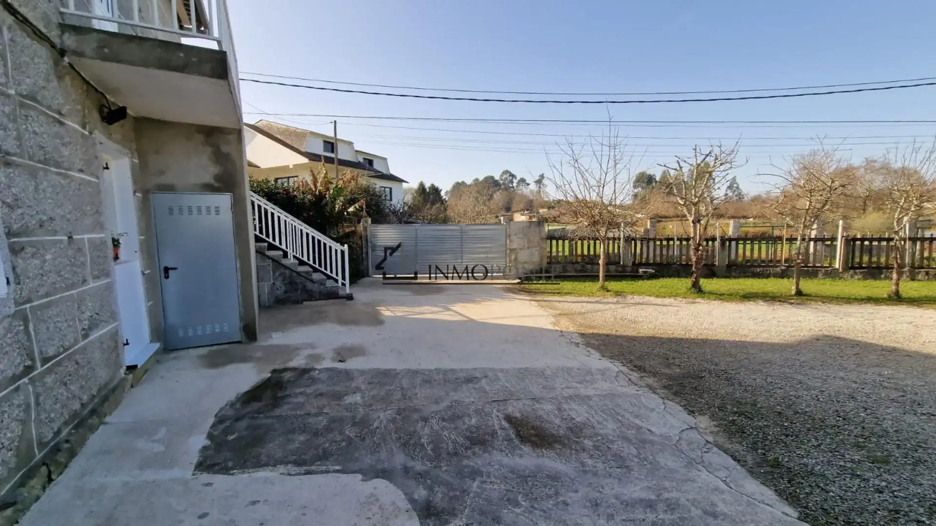 Vista exterior de Casa o xalet en venda en Pontevedra Capital  amb Jardí privat