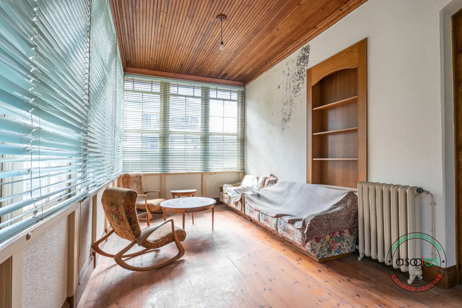 Wohnzimmer von Gebäude zum Verkauf in Taramundi