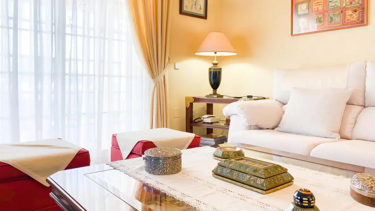 Sala de estar de Casa o chalet en venta en Mijas con Calefacción, Jardín privado y Terraza