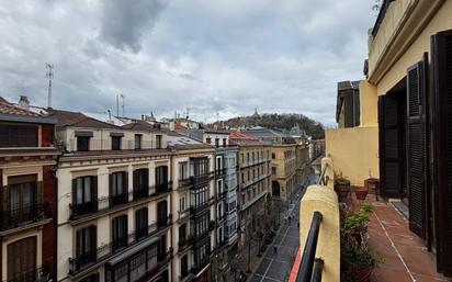 Vista exterior de Pis en venda en Donostia - San Sebastián  amb Terrassa