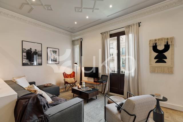 Apartamento en Alquiler en Carrer de Fontanella en Barri Gòtic