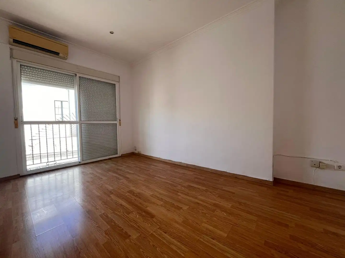Bedroom of Flat for rent in Jerez de la Frontera  with Air Conditioner and Balcony