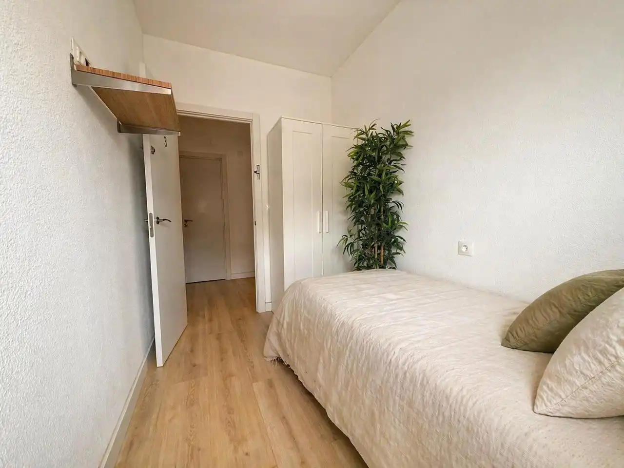 Habitación en Paseo de la Castellana, Almenara -Ventilla