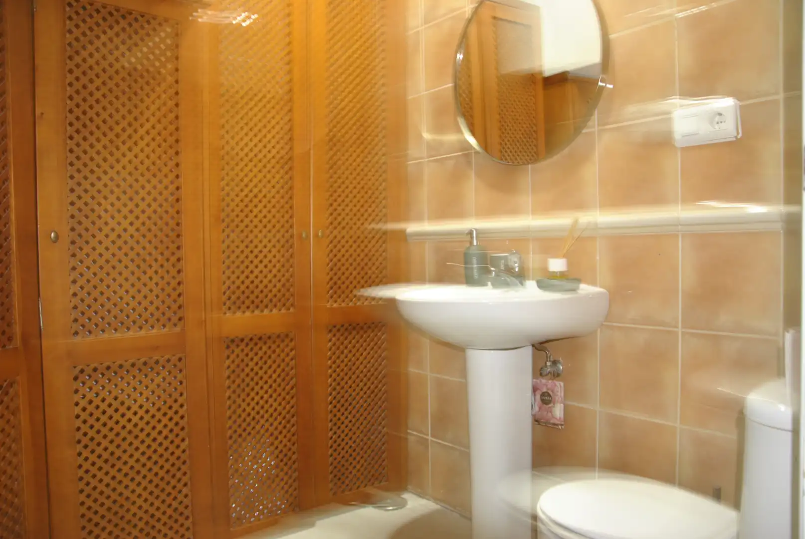 Bathroom of Duplexes for sale in Plasencia  with Air Conditioner, Heating and Parquet flooring