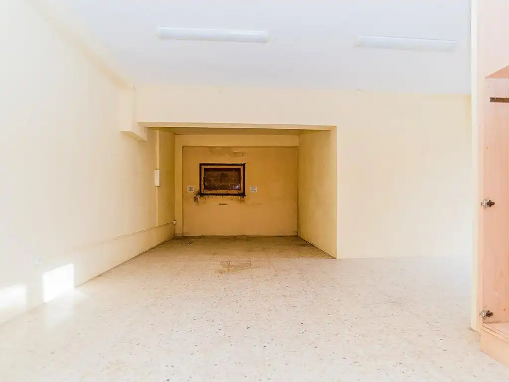 Gewerbefläche zum Verkauf in Carrer Pau Casals 17, imagen 11