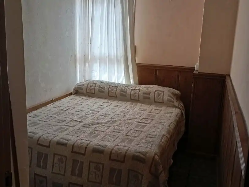 Habitación de Local en venta en Torrevieja con Aire acondicionado, Amueblado y Internet