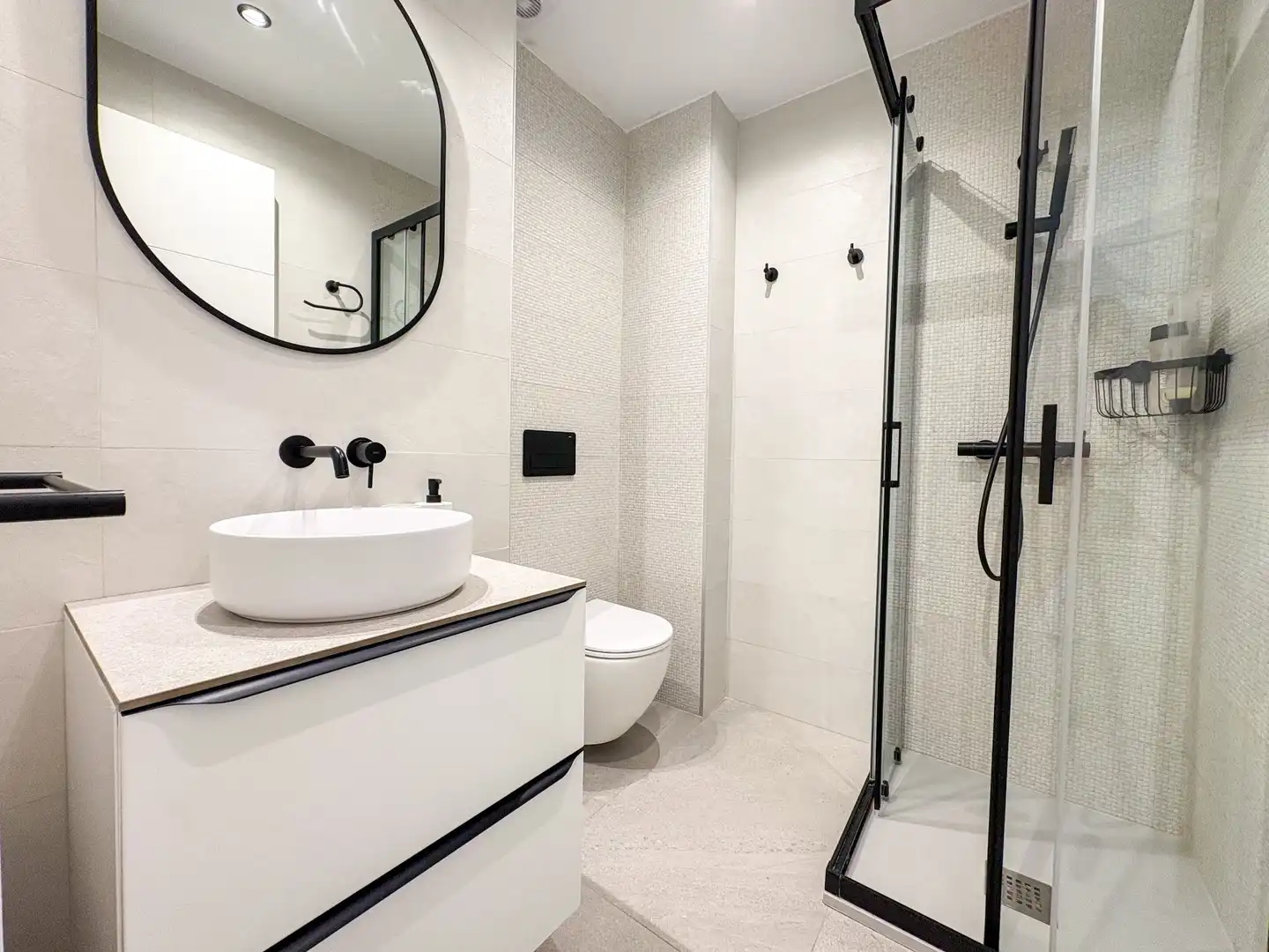 Badezimmer von Wohnung zum Verkauf in Torrevieja mit Klimaanlage, Heizung und Terrasse