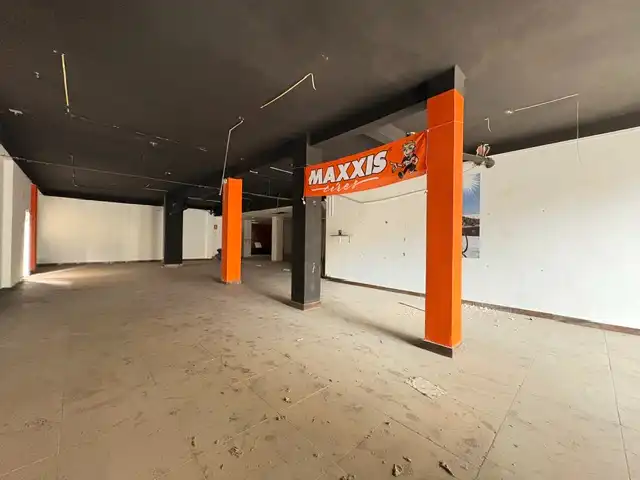 Gewerbefläche zum Verkauf in Passeig de Morella, imagen 6