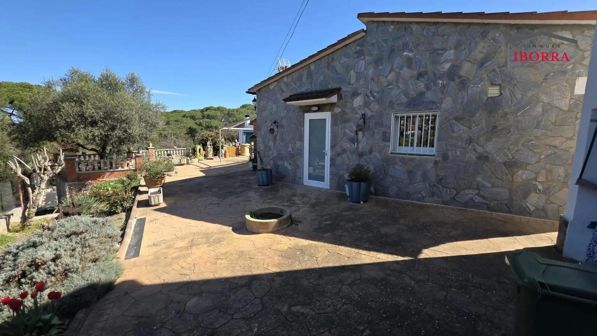 Vista exterior de Casa o xalet en venda en Tordera amb Calefacció, Jardí privat i Traster