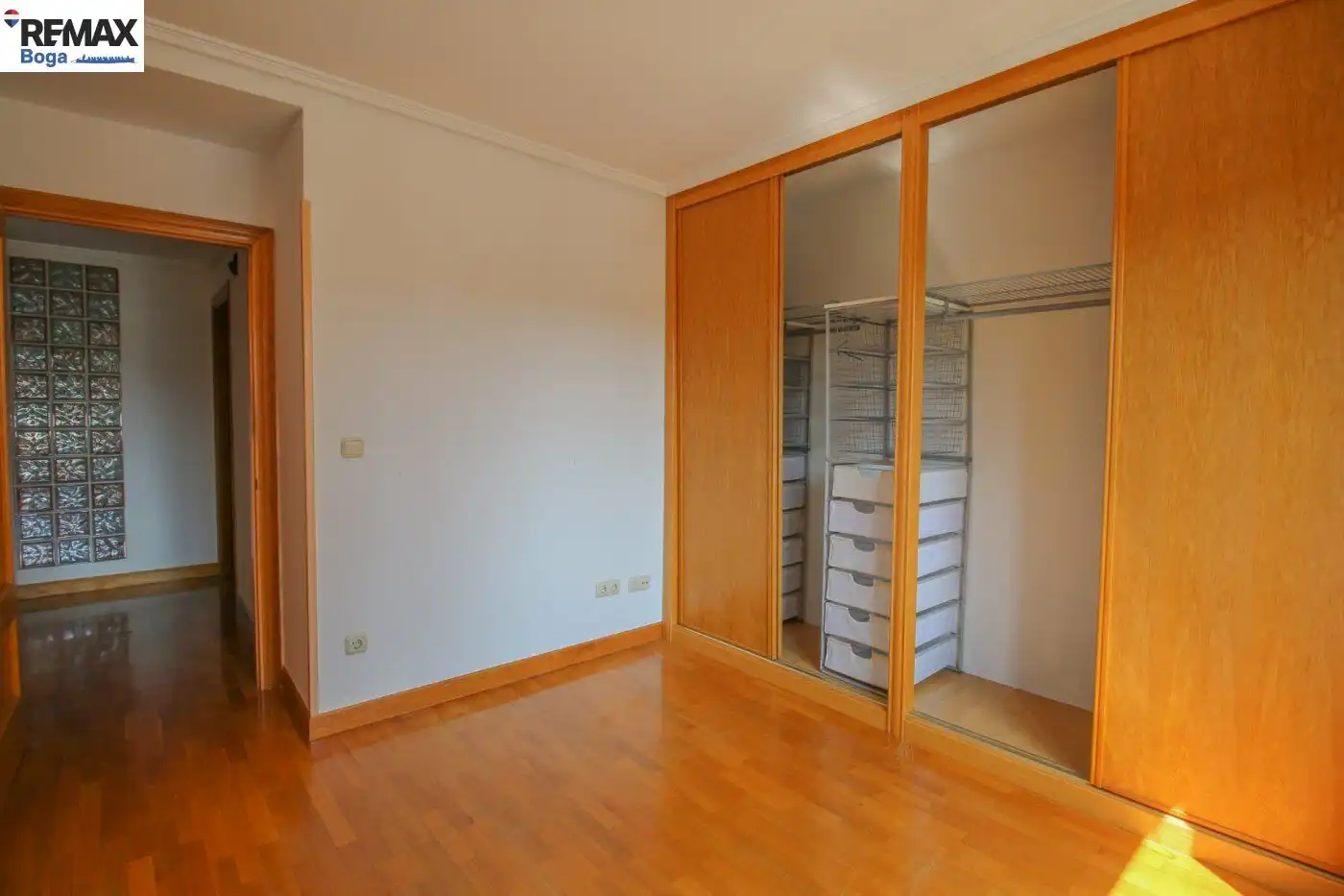 Schlafzimmer von Wohnung zum Verkauf in Donostia - San Sebastián  mit Heizung, Parkett und Terrasse