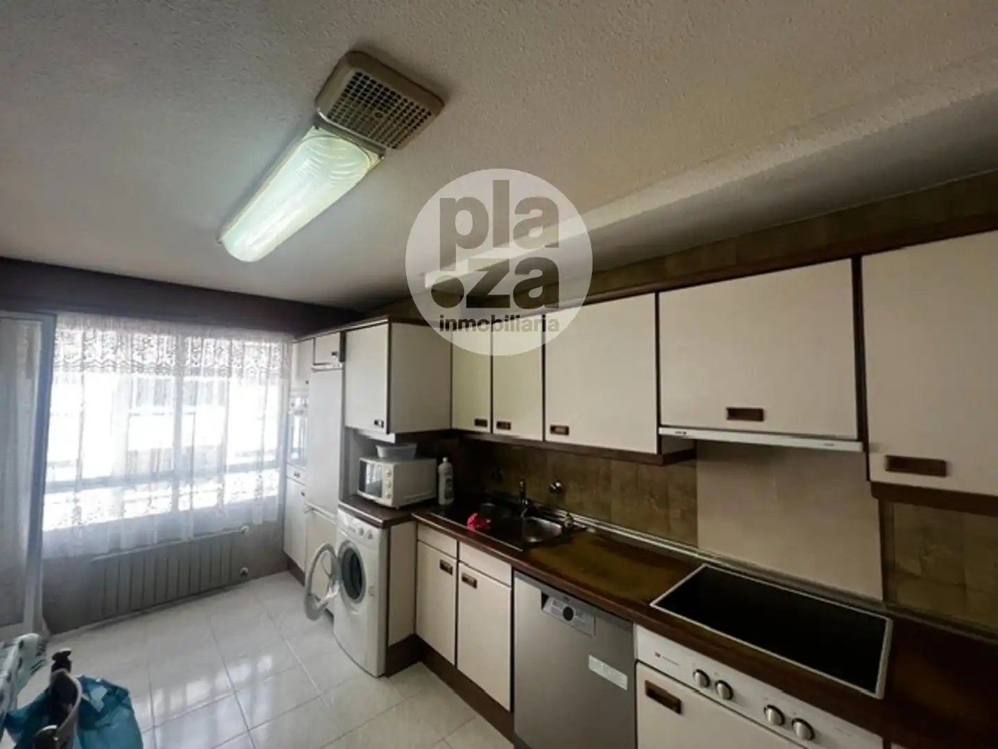 Küche von Wohnung zur Miete in Burgos mit Heizung, Terrasse und Abstellraum