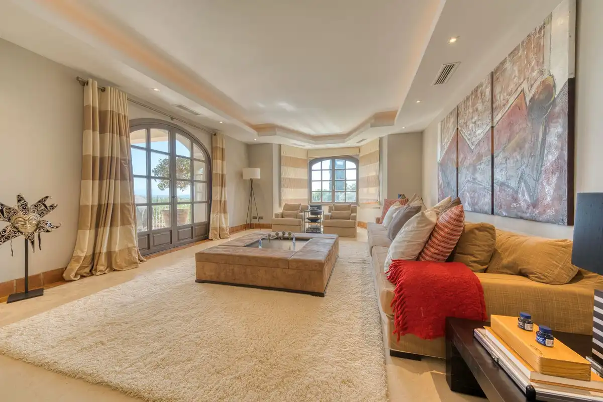 Sala de estar de Casa o chalet en venta en Sotogrande con Aire acondicionado, Jardín privado y Terraza