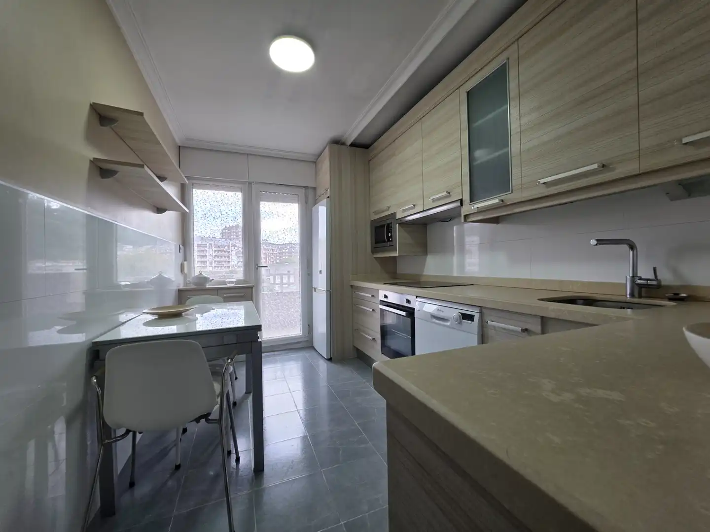 Küche von Wohnung zur Miete in Castro-Urdiales mit Privatgarten, Terrasse und Schwimmbad