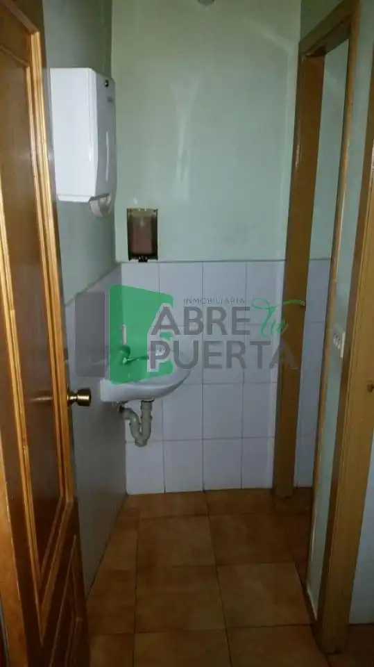 Bany de Finca rústica en venda en Ourense Capital  amb Calefacció i Traster