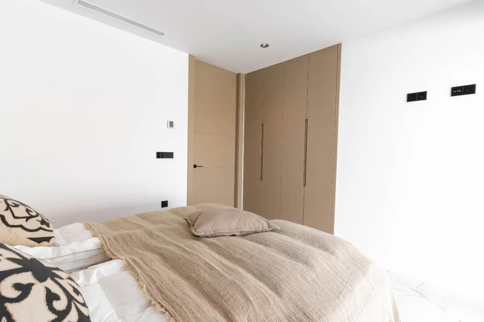 Dormitori de Casa o xalet en venda en Torrevieja amb Aire condicionat, Calefacció i Jardí privat
