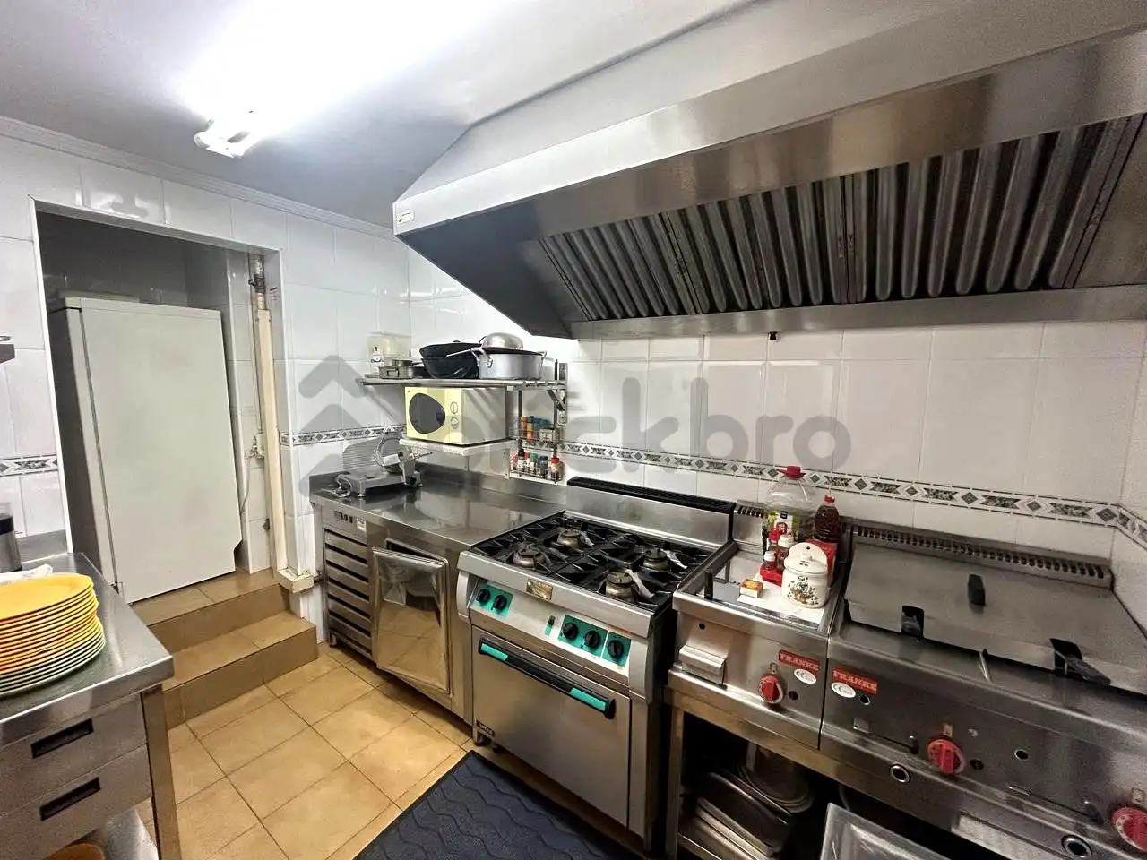 Business premises for sale in De Les Corts Catalanes, imagen 14