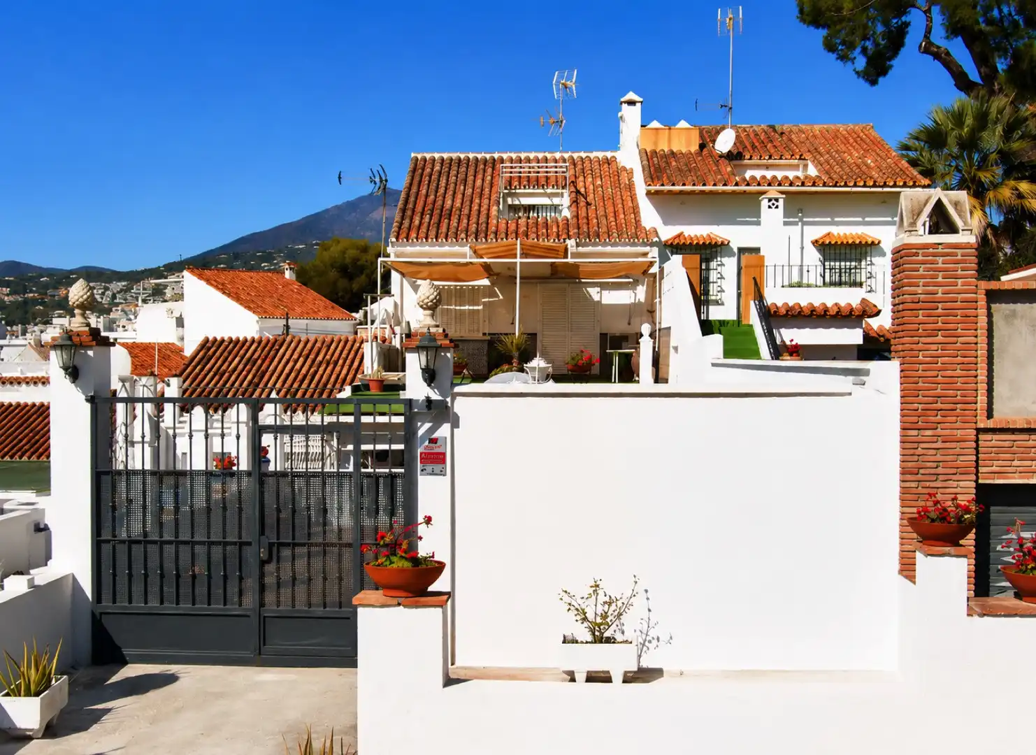 Exterior view of Detached homes for sale in Marbella  with Air Conditioner, Private garden and Terrace