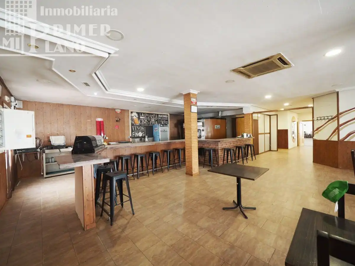 Edificio en venta en La Solana  