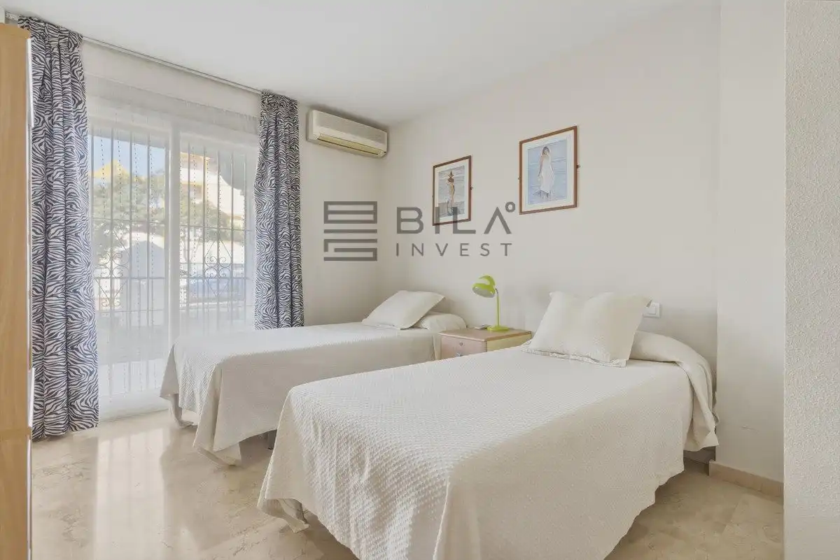 Flat for sale in La Siesta, Mijas Golf