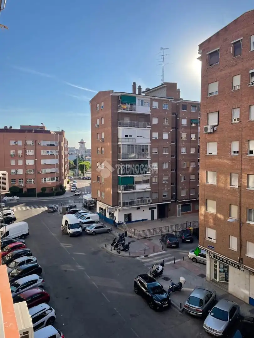 Exterior view of Study for sale in Madrid
