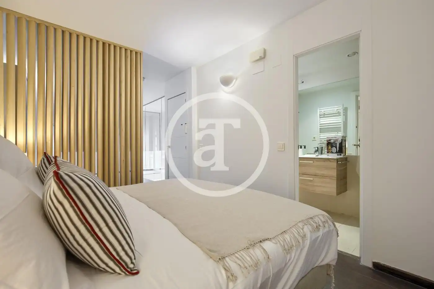 Bedroom of Duplexes for rent in Madrid  with Air Conditioner, Heating and Furnished