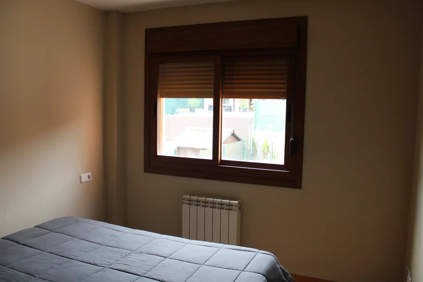 Habitación de Casa adosada en venta en Miño con Calefacción, Jardín privado y Piscina