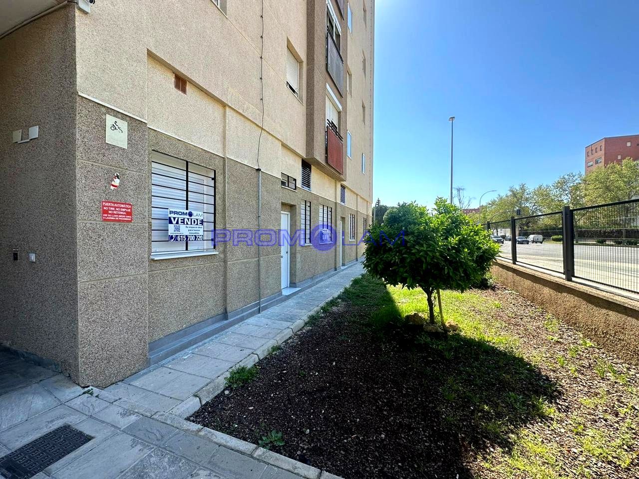 Erdgeschoss zum Verkauf in Del Deporte, Colores - Entreparques, Este - Alcosa- Torreblanca