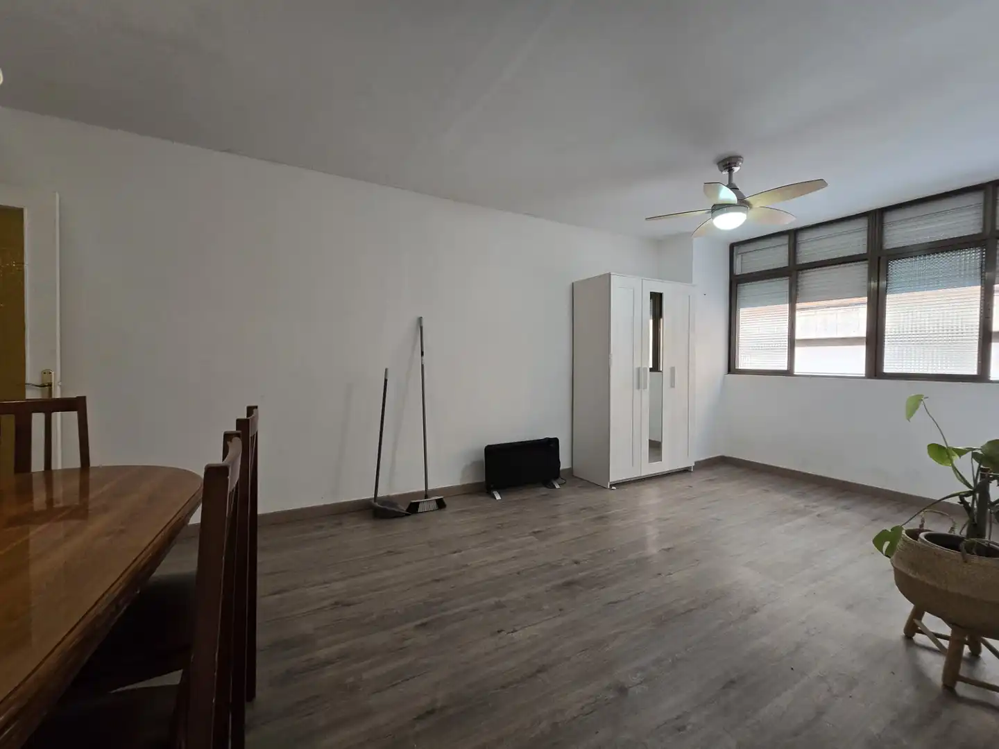 Piso en venta en Barcelona con Calefacción, Parquet y Horno