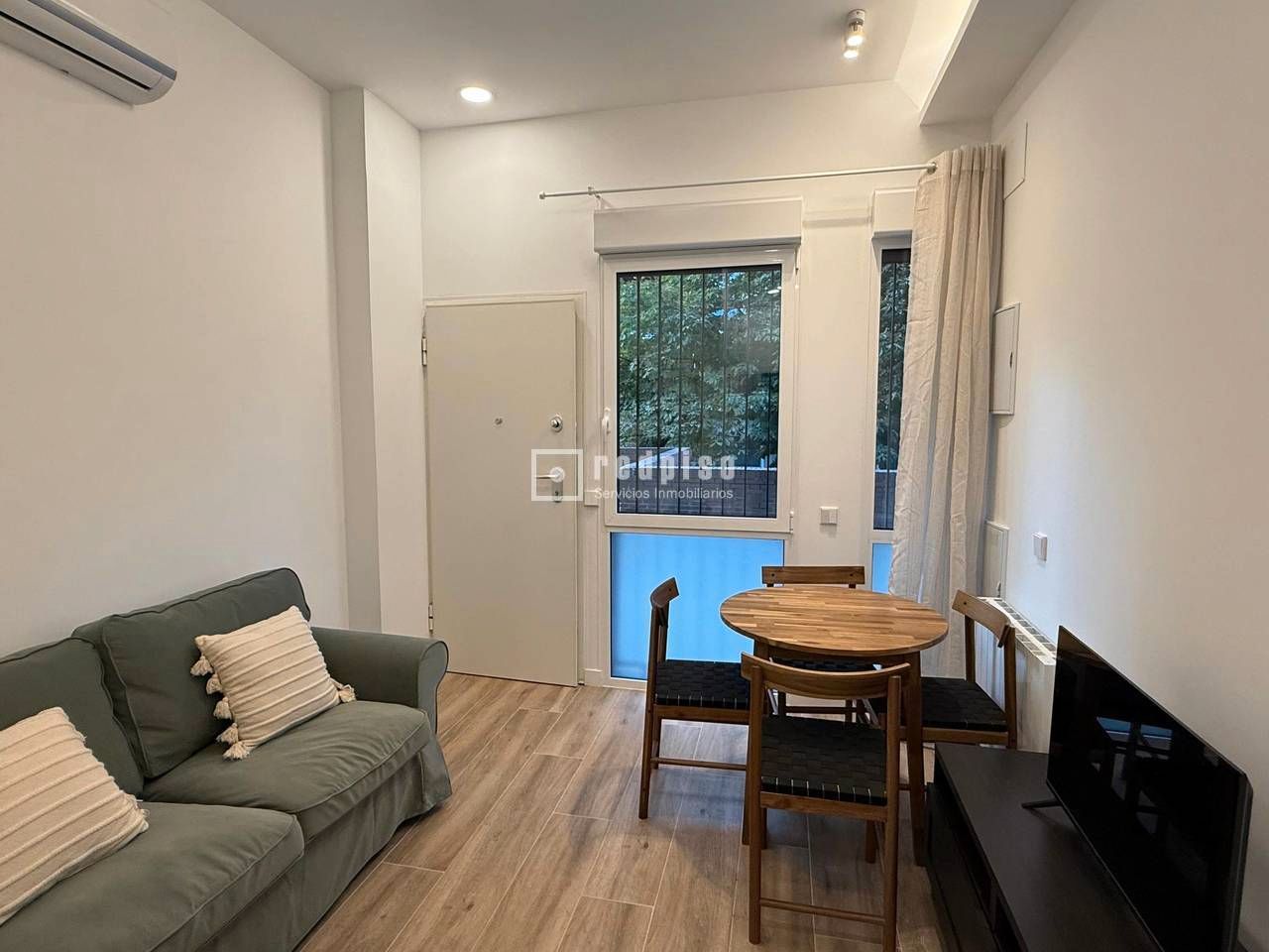 Bedroom of Flat to rent in  Madrid Capital  with Air Conditioner, Heating and Furnished