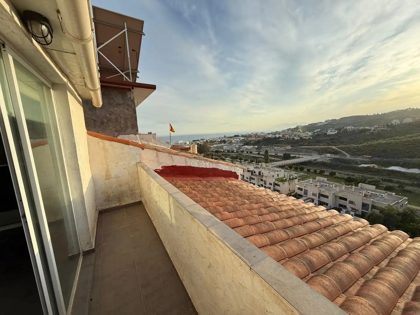 Vista exterior de Casa adosada en venda en Rincón de la Victoria amb Aire condicionat, Jardí privat i Parquet