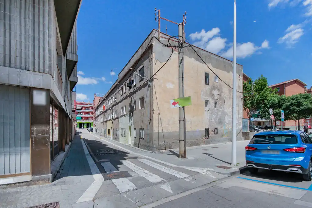 Vista exterior de Piso en venta en Sant Andreu de la Barca