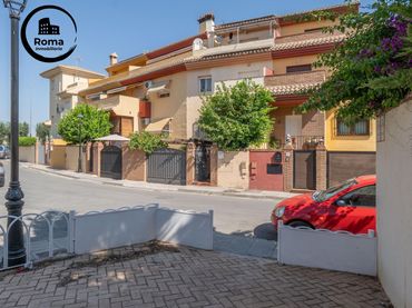 Adossat amb piscina en venda a Ogíjares