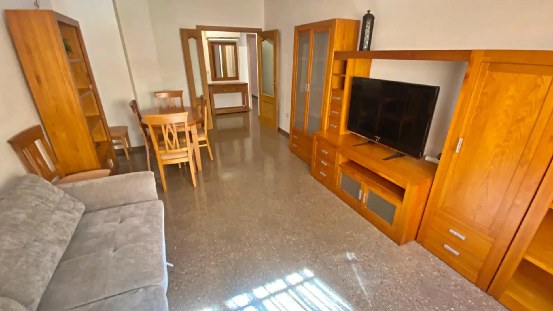Bajo en venta en Calle CUENCA, imagen 2