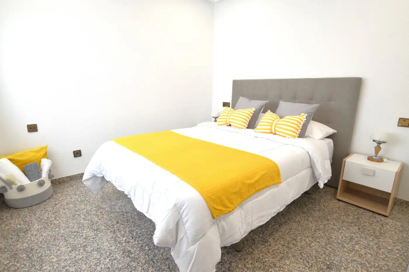 Flat with lift to rent in Plaza Castelar - Mercado Central, imagen 2