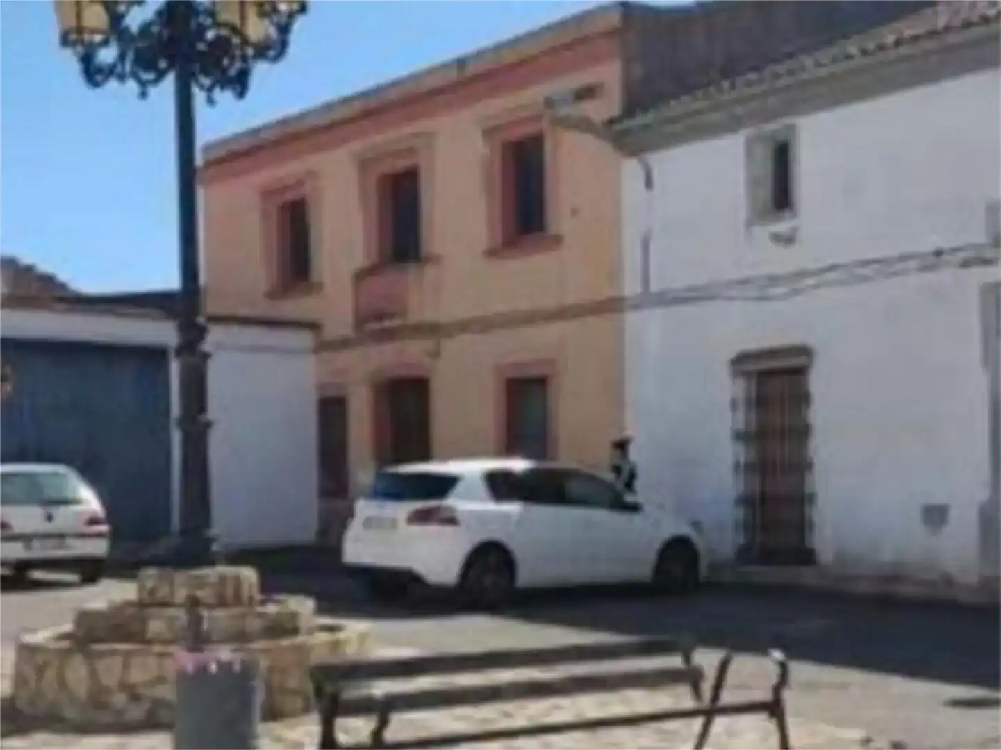 Vista exterior de Pis en venda en Valdetorres amb Jardí privat i Moblat
