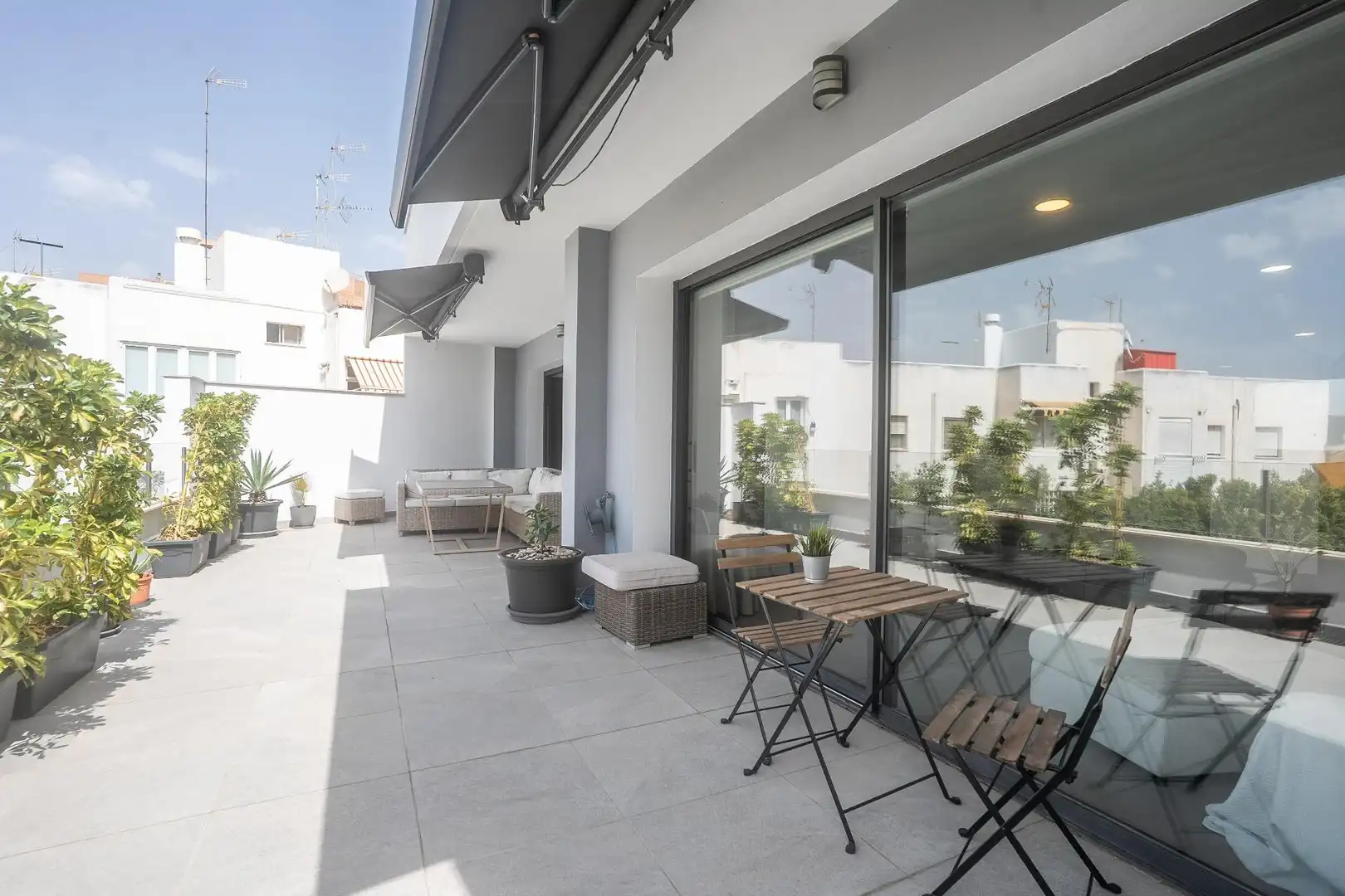 Terraza de Casa o chalet en venta en Almería con Aire acondicionado, Jardín privado y Terraza