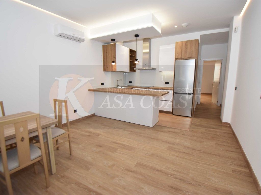 Cuina de Pis en venda en Fuengirola amb Aire condicionat i Domòtica