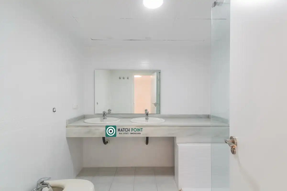 Badezimmer von Einfamilien-Reihenhaus zum Verkauf in Almuñécar