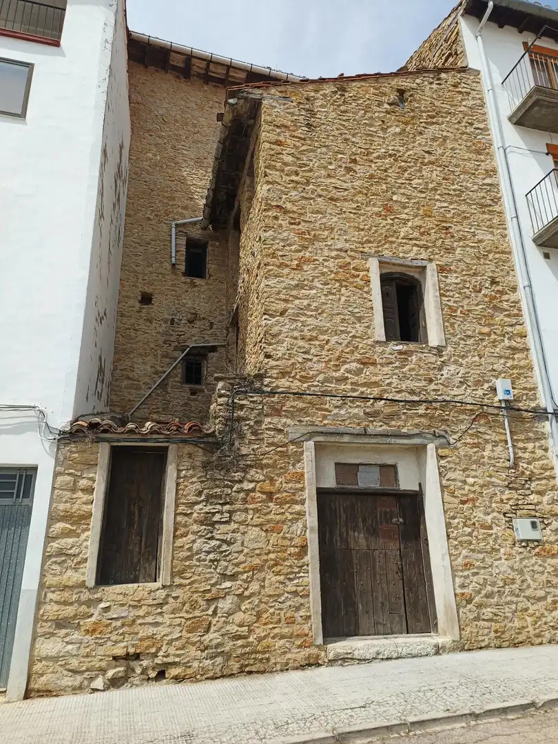 Casa con terraza en venta en Villafranca del Cid / Vilafranca, imagen 2