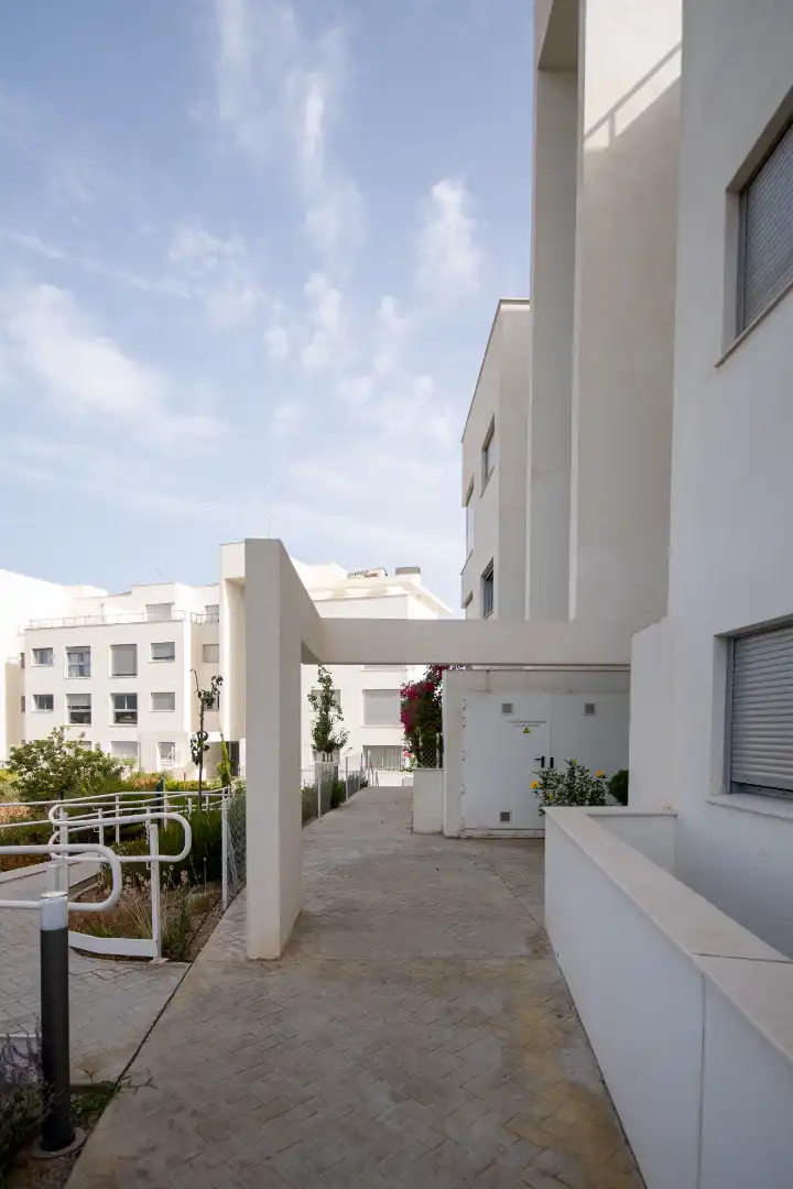 Vista exterior de Piso en venta en Mijas con Aire acondicionado, Jardín privado y Terraza